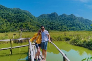 Hanoi - Tuan Chau Marina - Lan Ha bay - Viet Hai village (L, D)